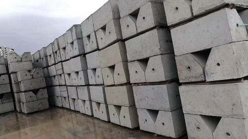 广州海珠砼威建材 围蔽基座、混凝土围蔽墩与防撞围挡水泥基座现货精选厂家